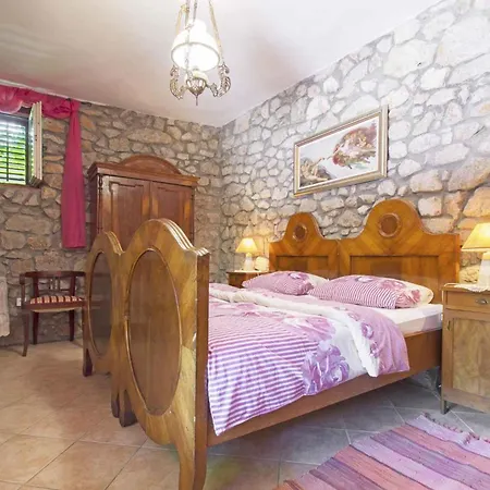 Σπίτι διακοπών In Kostelj 39300 *