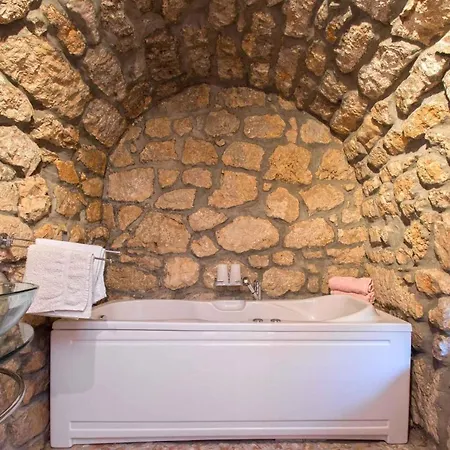 In Kostelj 39300 Сasa de vacaciones Grižane