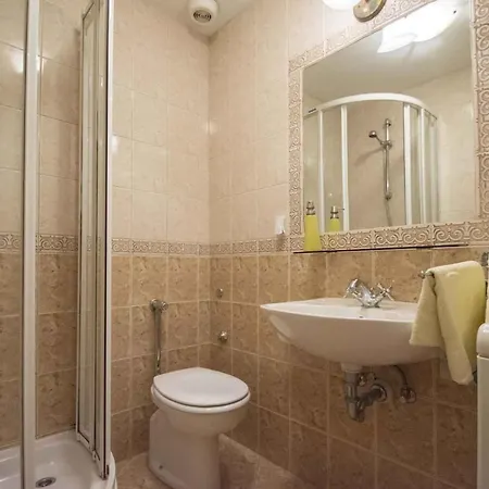 In Kostelj 39300 Grižane
